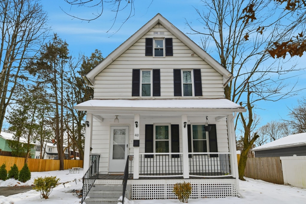 410 Allen St, Springfield, Massachusetts, 3 Bedrooms Bedrooms, 6 Rooms Rooms,2.5 BathroomsBathrooms,Residential,For Sale,Allen St,73462369