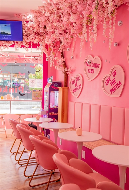 182 Wayland Ave, Providence, Rhode Island, ,Business Opportunity,For Sale,Wayland Ave,73462454