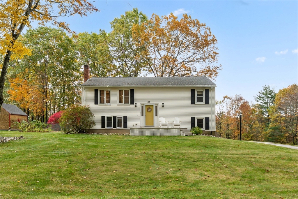 31 Lyford Rd, Spencer, Massachusetts, 3 Bedrooms Bedrooms, 7 Rooms Rooms,2 BathroomsBathrooms,Residential,For Sale,Lyford Rd,73445984