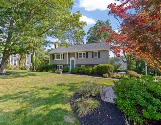 14 Aberdeen Drive, Scituate, Massachusetts, 3 Bedrooms Bedrooms, 8 Rooms Rooms,2 BathroomsBathrooms,Residential,For Sale,Aberdeen Drive,73441875