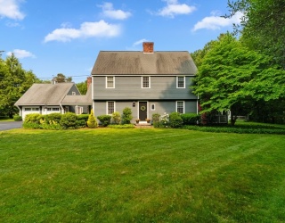 135 Fruit Street, Hopkinton, Massachusetts, 3 Bedrooms Bedrooms, 8 Rooms Rooms,3 BathroomsBathrooms,Residential,For Sale,Fruit Street,73444329