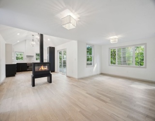 18 Chestnut Hill Rd, Millville, Massachusetts, 4 Bedrooms Bedrooms, 8 Rooms Rooms,2 BathroomsBathrooms,Residential,For Sale,Chestnut Hill Rd,73462476