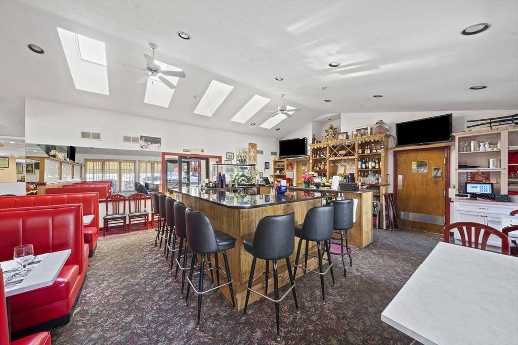 300 Main St, Bourne, Massachusetts, ,Business Opportunity,For Sale,Main St,73462495