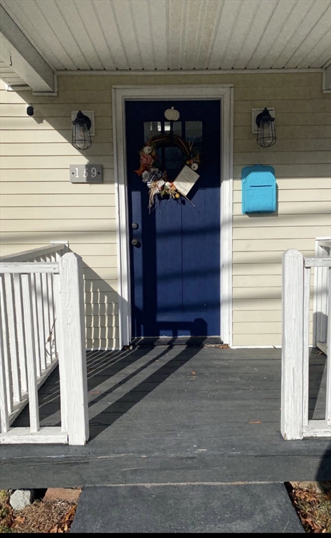 159 Tremont St, Taunton, Massachusetts, 2 Bedrooms Bedrooms, 5 Rooms Rooms,1 BathroomBathrooms,Residential Lease,For Rent,Tremont St,73462517