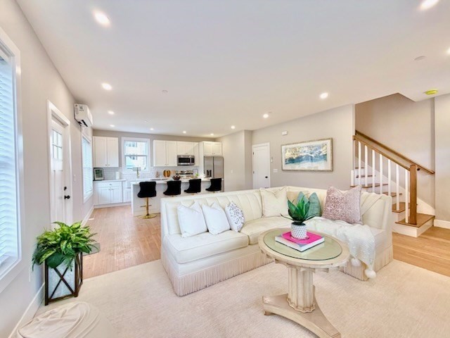 20 Broad St, Medway, Massachusetts, 3 Bedrooms Bedrooms, 7 Rooms Rooms,3 BathroomsBathrooms,Residential,For Sale,Broad St,73462576