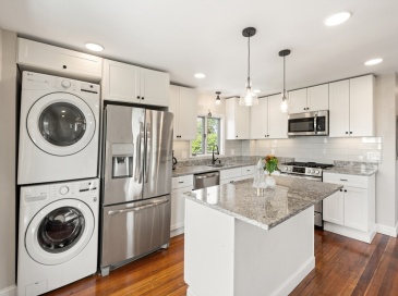159 Cowper St, Boston, Massachusetts, 3 Bedrooms Bedrooms, 5 Rooms Rooms,2 BathroomsBathrooms,Residential Lease,For Rent,Cowper St,73442636