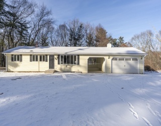 500 Franklin St, Wrentham, Massachusetts, 4 Bedrooms Bedrooms, 8 Rooms Rooms,1 BathroomBathrooms,Residential,For Sale,Franklin St,73462681