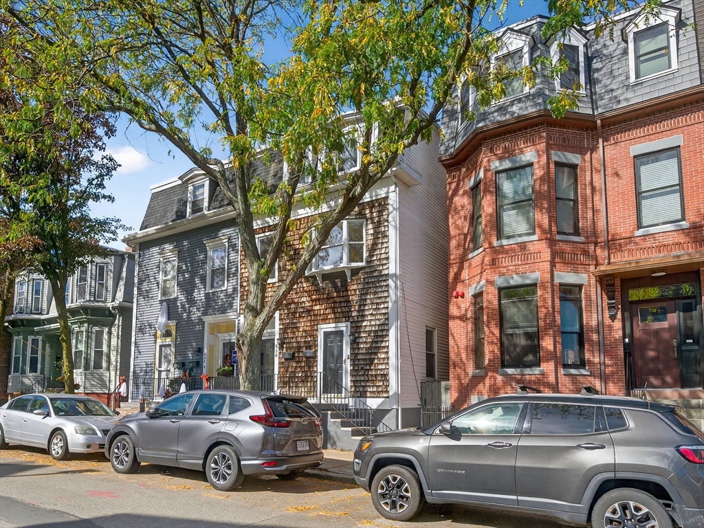 550 E 5th Street, Boston, Massachusetts, 5 Bedrooms Bedrooms, 9 Rooms Rooms,3 BathroomsBathrooms,Residential Income,For Sale,E 5th Street,73445825