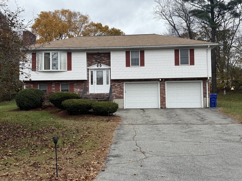 76 Jones Road, Hopedale, Massachusetts, 3 Bedrooms Bedrooms, 6 Rooms Rooms,2 BathroomsBathrooms,Residential,For Sale,Jones Road,73450475