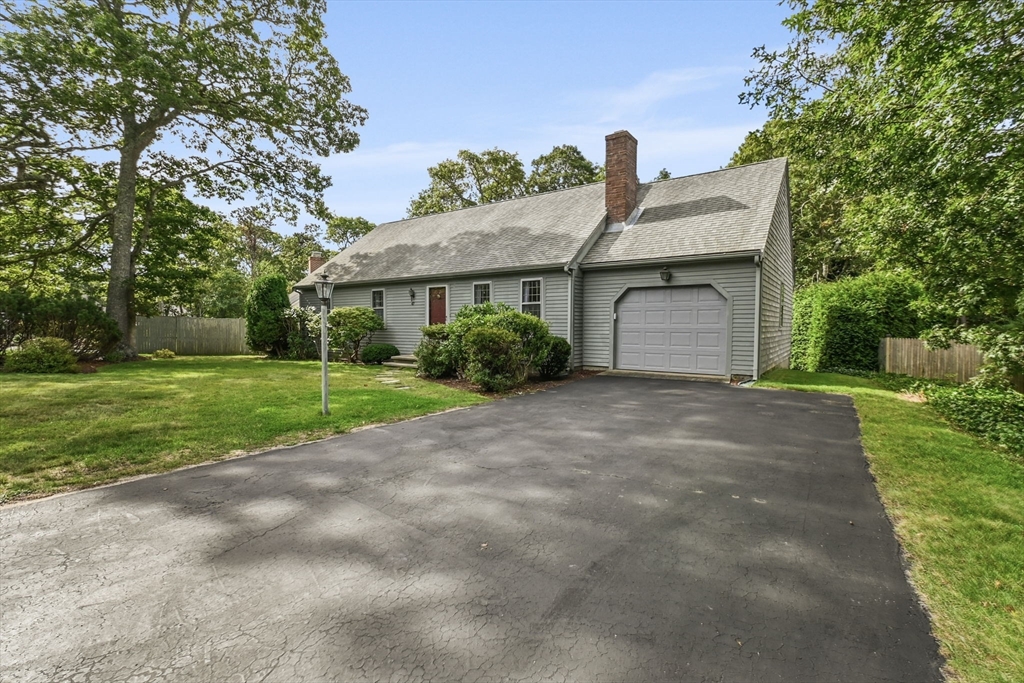 47 Whidah Dr, Harwich, Massachusetts, 3 Bedrooms Bedrooms, 5 Rooms Rooms,2 BathroomsBathrooms,Residential,For Sale,Whidah Dr,73439937