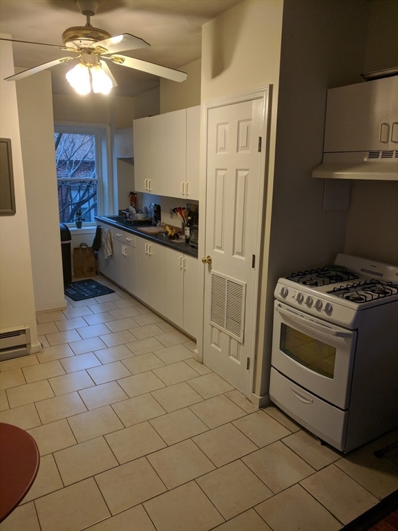 37 Cooper St, Boston, Massachusetts, 2 Bedrooms Bedrooms, 4 Rooms Rooms,1 BathroomBathrooms,Residential Lease,For Rent,Cooper St,73462742