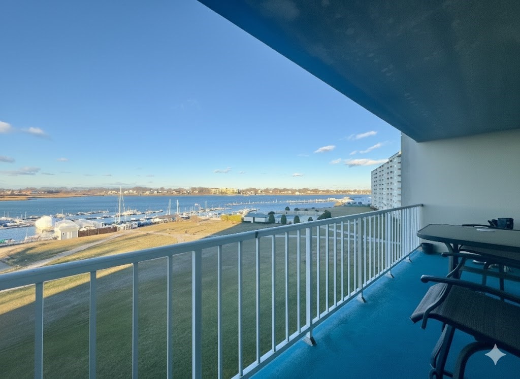 100 Cove Way, Quincy, Massachusetts, 2 Bedrooms Bedrooms, 5 Rooms Rooms,2 BathroomsBathrooms,Residential Lease,For Rent,Cove Way,73462705