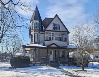 340 Oak St, Springfield, Massachusetts, 5 Bedrooms Bedrooms, 8 Rooms Rooms,2 BathroomsBathrooms,Residential,For Sale,Oak St,73462854