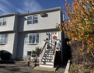 771 Boston Street, Lynn, Massachusetts, 2 Bedrooms Bedrooms, 6 Rooms Rooms,1.5 BathroomsBathrooms,Residential,For Sale,Boston Street,73454453