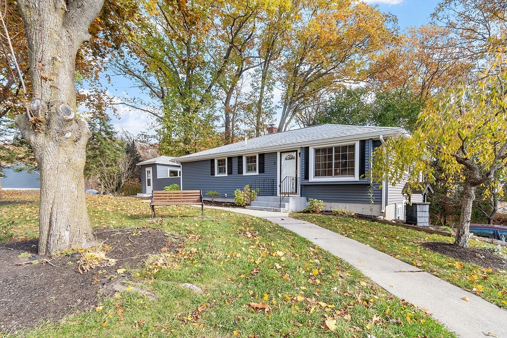 3 May Street, Millbury, Massachusetts, 3 Bedrooms Bedrooms, 7 Rooms Rooms,2 BathroomsBathrooms,Residential,For Sale,May Street,73451849