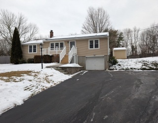 10 Harrington Rd, Charlton, Massachusetts, 3 Bedrooms Bedrooms, 7 Rooms Rooms,1 BathroomBathrooms,Residential,For Sale,Harrington Rd,73423584