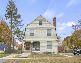 104 Appleton Ave, Pittsfield, Massachusetts, 5 Bedrooms Bedrooms, 15 Rooms Rooms,5 BathroomsBathrooms,Residential Income,For Sale,Appleton Ave,73450547