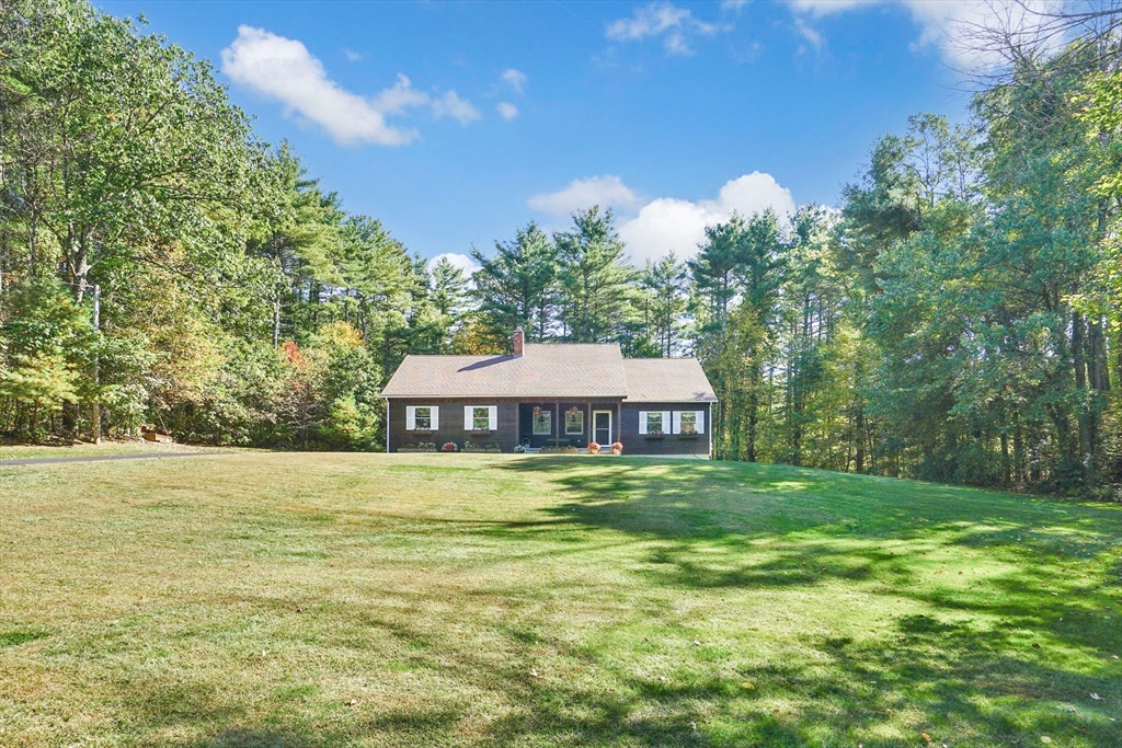 54 Cummings Rd, Ware, Massachusetts, 3 Bedrooms Bedrooms, 5 Rooms Rooms,2 BathroomsBathrooms,Residential,For Sale,Cummings Rd,73441572