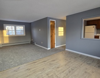 19 Chapman Ave, West Brookfield, Massachusetts, 2 Bedrooms Bedrooms, 4 Rooms Rooms,1 BathroomBathrooms,Residential Lease,For Rent,Chapman Ave,73462887