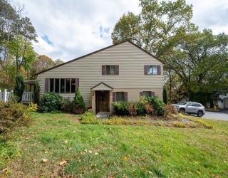 29 Dominion Rd, Worcester, Massachusetts, 4 Bedrooms Bedrooms, 10 Rooms Rooms,2.5 BathroomsBathrooms,Residential,For Sale,Dominion Rd,73462904