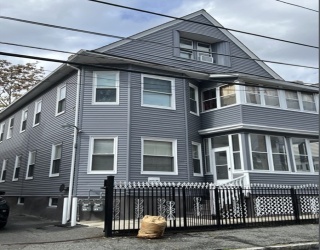 112 Saratoga St, Lawrence, Massachusetts, 2 Bedrooms Bedrooms, 6 Rooms Rooms,1 BathroomBathrooms,Residential Lease,For Rent,Saratoga St,73462926