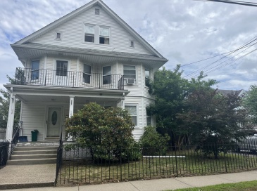 98 Dexter Ave, Watertown, Massachusetts, 2 Bedrooms Bedrooms, 6 Rooms Rooms,1 BathroomBathrooms,Residential Lease,For Rent,Dexter Ave,73462883