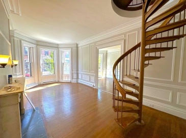 32 Gloucester, Boston, Massachusetts, 1 Bedroom Bedrooms, 5 Rooms Rooms,1.5 BathroomsBathrooms,Residential Lease,For Rent,Gloucester,73461012