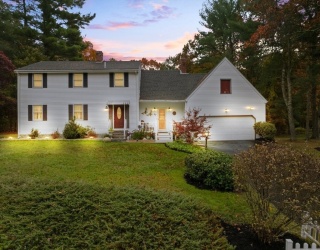 47 Fairbanks Rd, Raynham, Massachusetts, 4 Bedrooms Bedrooms, 10 Rooms Rooms,2.5 BathroomsBathrooms,Residential,For Sale,Fairbanks Rd,73450466