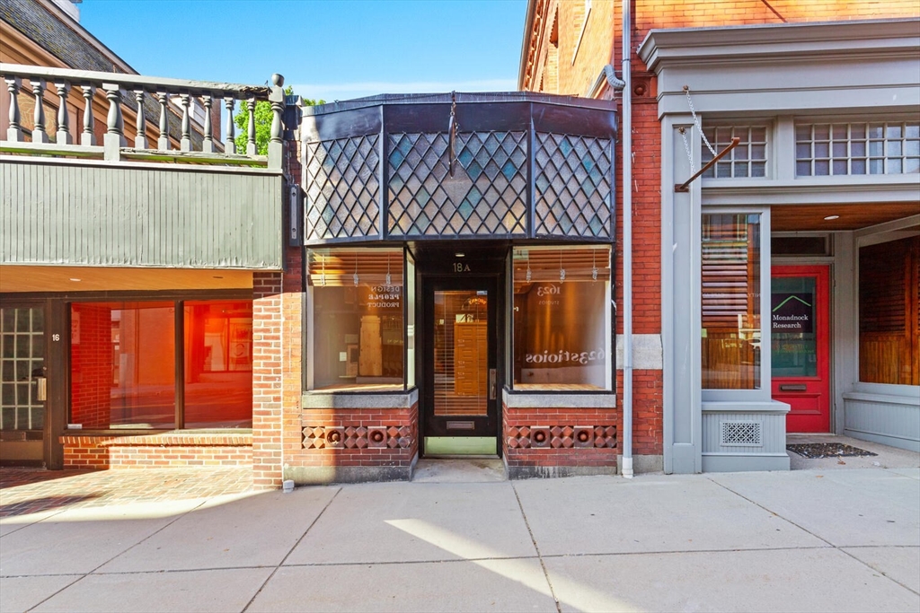 18 Pleasant St, Gloucester, Massachusetts, ,Commercial Sale,For Sale,Pleasant St,73450465