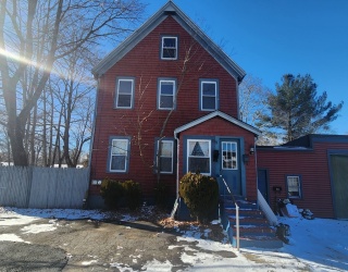 840 Bedford Street, Whitman, Massachusetts, 1 Bedroom Bedrooms, 5 Rooms Rooms,1 BathroomBathrooms,Residential Lease,For Rent,Bedford Street,73463017