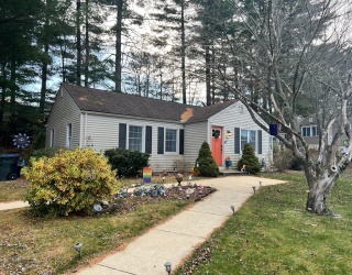 37 Middlebrook Dr, Springfield, Massachusetts, 3 Bedrooms Bedrooms, 6 Rooms Rooms,1 BathroomBathrooms,Residential,For Sale,Middlebrook Dr,73458382