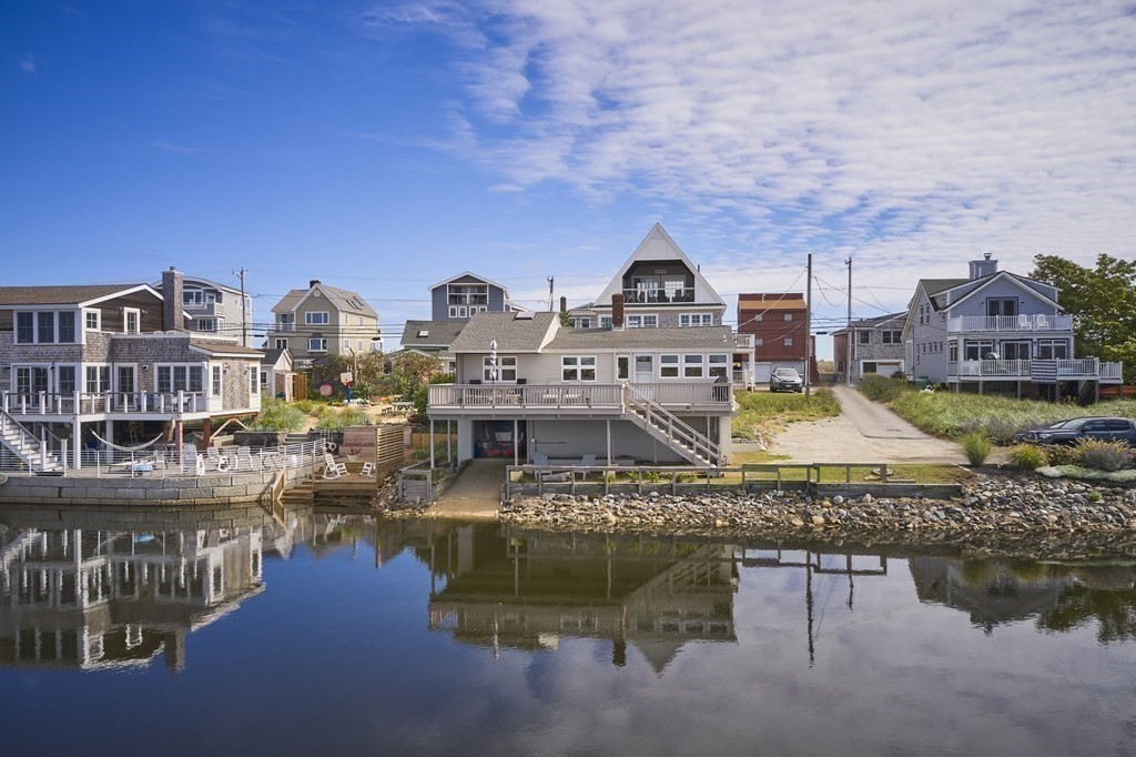 4 28th Street, Newbury, Massachusetts, 3 Bedrooms Bedrooms, 5 Rooms Rooms,1 BathroomBathrooms,Residential Lease,For Rent,28th Street,73463106