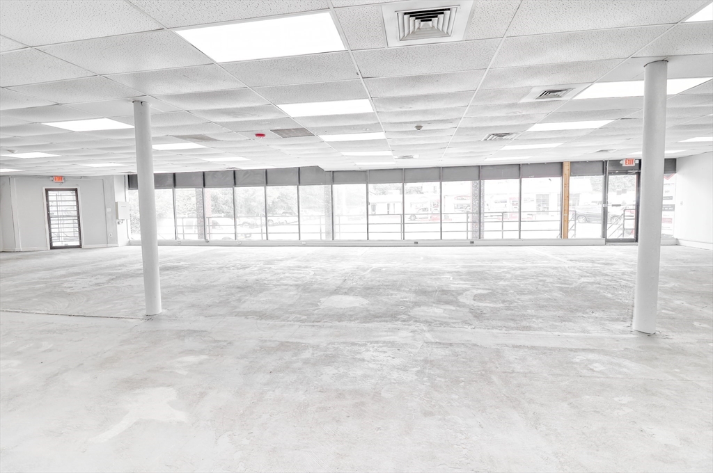 601 South Union Street, Lawrence, Massachusetts, ,Commercial Lease,For Rent,South Union Street,73463109