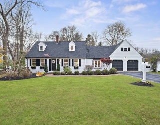 309 S Main St, Cohasset, Massachusetts, 4 Bedrooms Bedrooms, 8 Rooms Rooms,2.5 BathroomsBathrooms,Residential,For Sale,S Main St,73454355