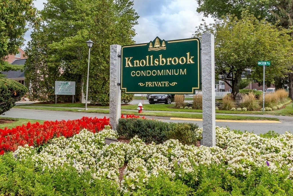 17 Patricia Dr, Stoughton, Massachusetts, 3 Bedrooms Bedrooms, 6 Rooms Rooms,3 BathroomsBathrooms,Residential,For Sale,Patricia Dr,73411447