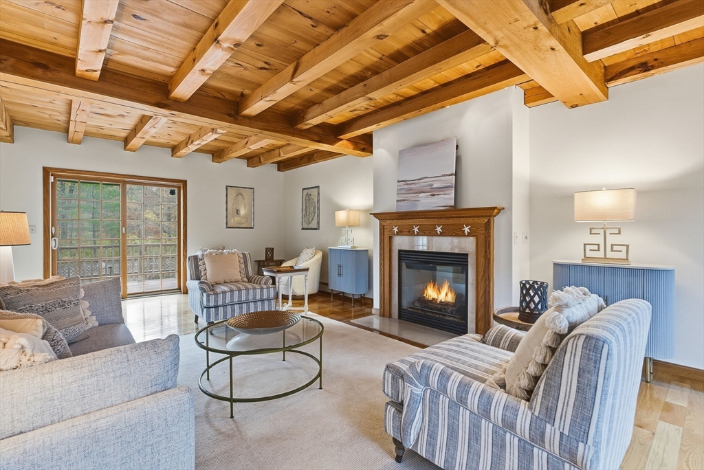 7 Palis Dr, Salisbury, Massachusetts, 4 Bedrooms Bedrooms, 8 Rooms Rooms,3.5 BathroomsBathrooms,Residential,For Sale,Palis Dr,73449541