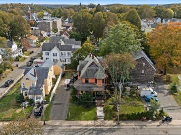 118 Elm St., Marlborough, Massachusetts, 5 Bedrooms Bedrooms, 12 Rooms Rooms,2.5 BathroomsBathrooms,Residential Income,For Sale,Elm St.,73444518