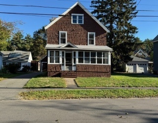 35-37 Shattuck St, Greenfield, Massachusetts, 3 Bedrooms Bedrooms, 8 Rooms Rooms,2 BathroomsBathrooms,Residential Income,For Sale,Shattuck St,73444898
