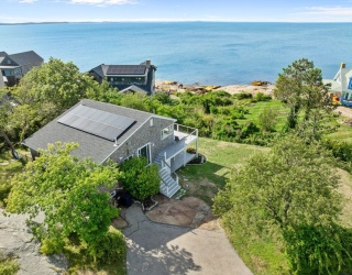 48 Rowley Shore Rd., Gloucester, Massachusetts, 3 Bedrooms Bedrooms, 9 Rooms Rooms,2 BathroomsBathrooms,Residential,For Sale,Rowley Shore Rd.,73449060
