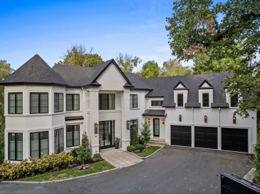 100 Cottage Street, Brookline, Massachusetts, 6 Bedrooms Bedrooms, 17 Rooms Rooms,7.5 BathroomsBathrooms,Residential,For Sale,Cottage Street,73338915