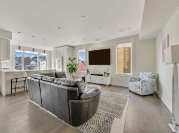 405 West First, Boston, Massachusetts, 2 Bedrooms Bedrooms, 5 Rooms Rooms,2 BathroomsBathrooms,Residential Lease,For Rent,West First,73456208