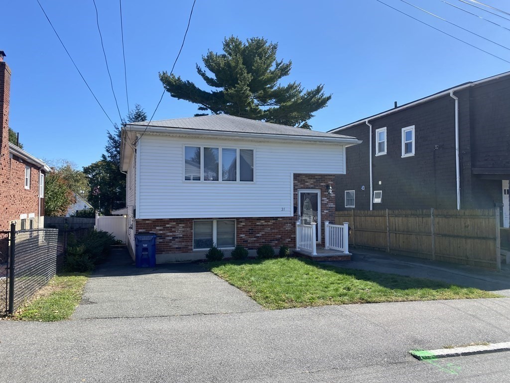 21 Irving St, Revere, Massachusetts, 1 Bedroom Bedrooms, 2 Rooms Rooms,1 BathroomBathrooms,Residential Lease,For Rent,Irving St,73463281