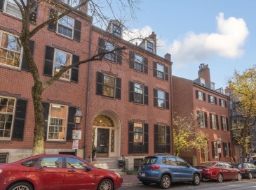 14 Chestnut Street, Boston, Massachusetts, 2 Bedrooms Bedrooms, 4 Rooms Rooms,1 BathroomBathrooms,Residential Lease,For Rent,Chestnut Street,73446976