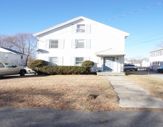 76 4th Avenue, Lowell, Massachusetts, 2 Bedrooms Bedrooms, 4 Rooms Rooms,1 BathroomBathrooms,Residential Lease,For Rent,4th Avenue,73463325