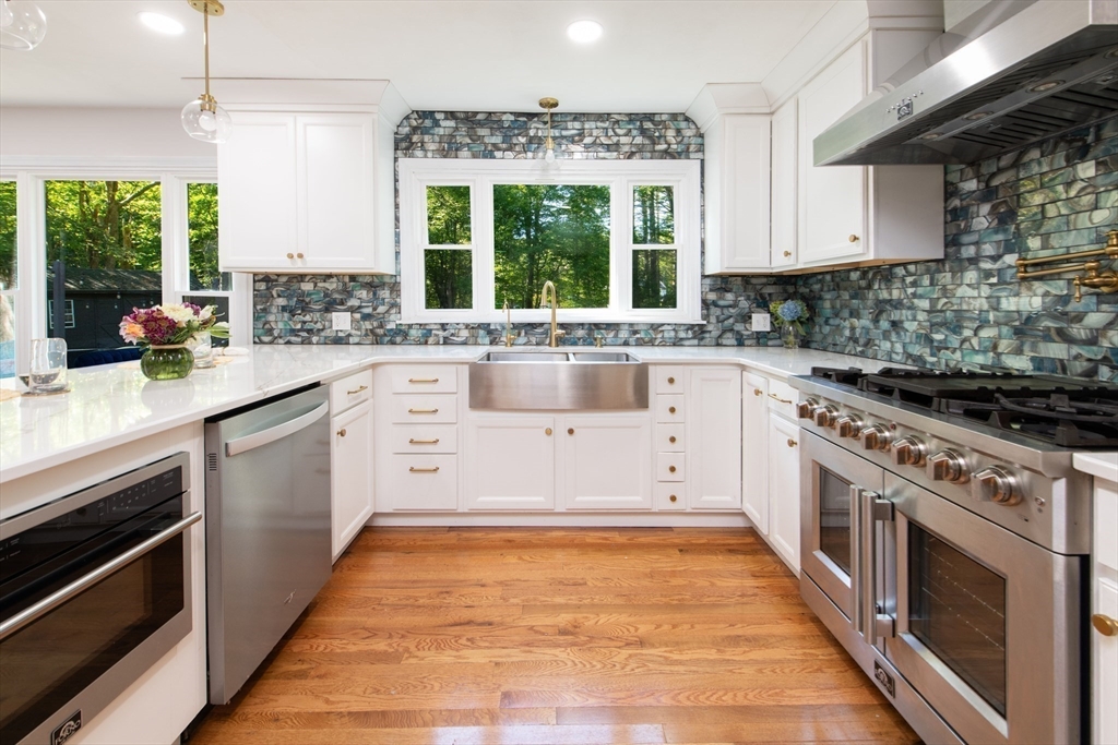 6 Running Stream Road, Rehoboth, Massachusetts, 5 Bedrooms Bedrooms, 10 Rooms Rooms,4 BathroomsBathrooms,Residential,For Sale,Running Stream Road,73463351