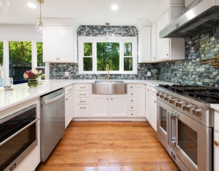 6 Running Stream Road, Rehoboth, Massachusetts, 5 Bedrooms Bedrooms, 10 Rooms Rooms,4 BathroomsBathrooms,Residential,For Sale,Running Stream Road,73463351