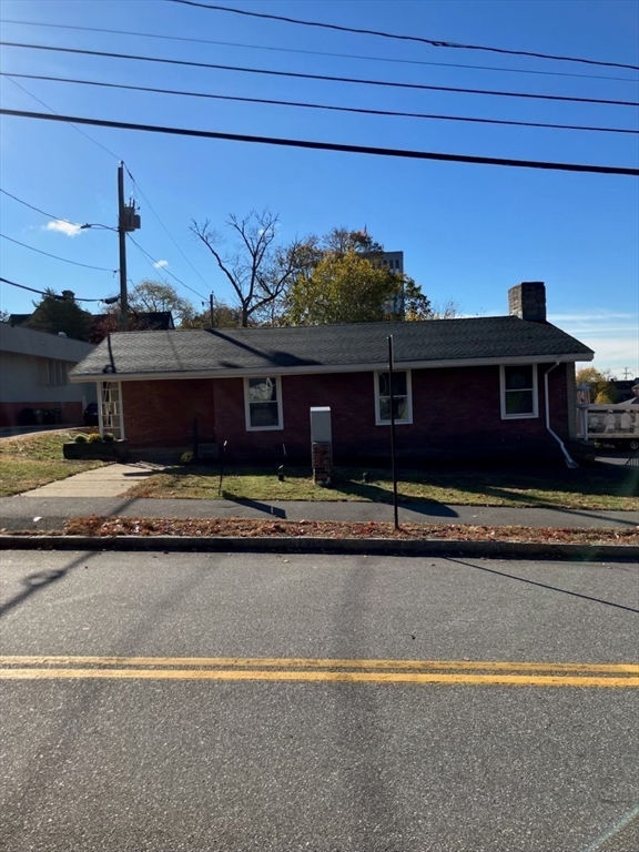 26 W.Webster Rd., Manchester, New Hampshire, 3 Bedrooms Bedrooms, 5 Rooms Rooms,2 BathroomsBathrooms,Residential,For Sale,W.Webster Rd.,73463384