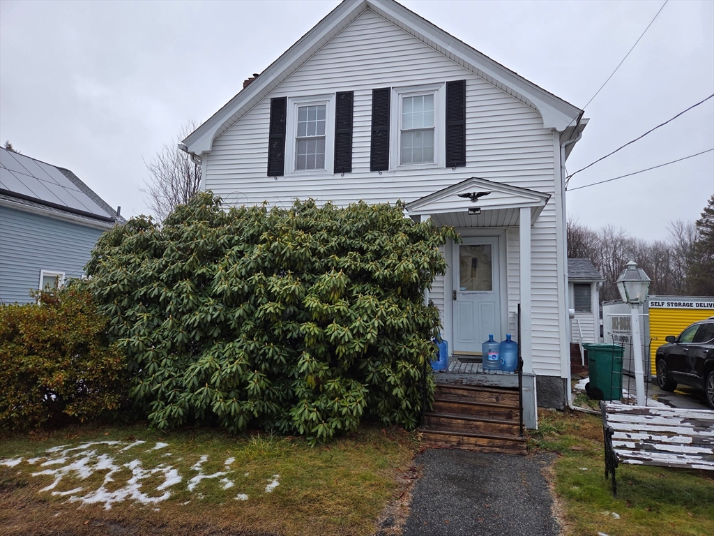 51 Exeter St, Fitchburg, Massachusetts, 3 Bedrooms Bedrooms, 6 Rooms Rooms,2 BathroomsBathrooms,Residential,For Sale,Exeter St,73463386
