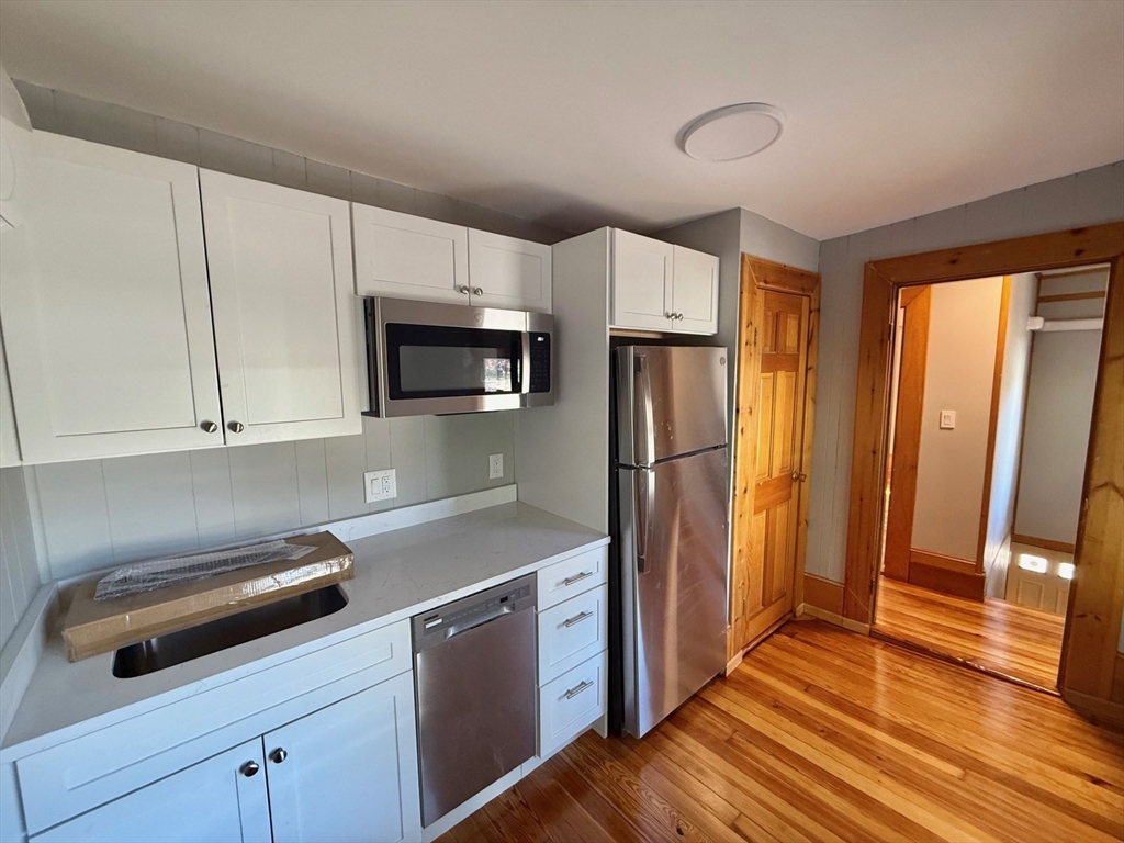 1291 Pleasant Street - Studio, Weymouth, Massachusetts, 2 Rooms Rooms,1 BathroomBathrooms,Residential Lease,For Rent,Pleasant Street - Studio,73439881