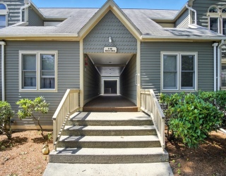 8 Devlin Circle, Blackstone, Massachusetts, 2 Bedrooms Bedrooms, 4 Rooms Rooms,1 BathroomBathrooms,Residential,For Sale,Devlin Circle,73446151